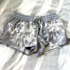 Vuori The Rise The Shine shorts Medium